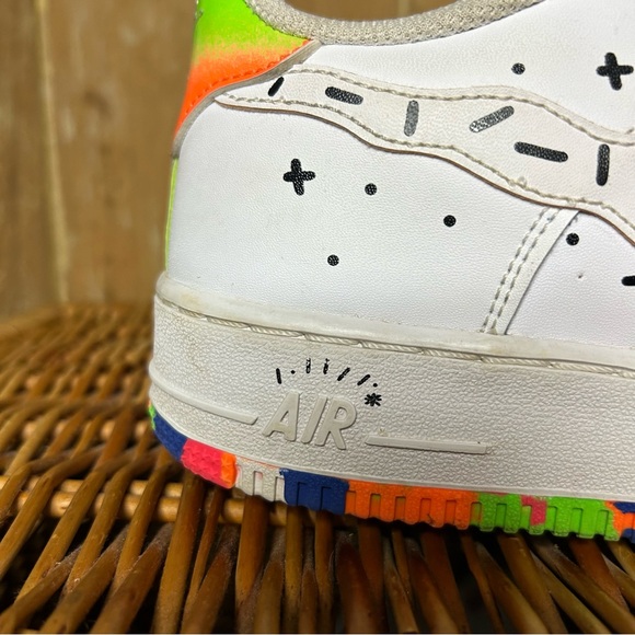 Nike Air Force 1 LV8 GS “Drawing” size 7Y - Picture 13 of 13